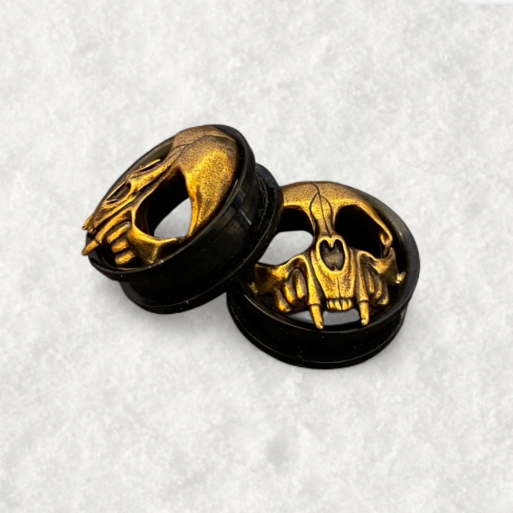 Black & Gold Cat Skull Stainless Steel Gauges Plugs 1”/25mm